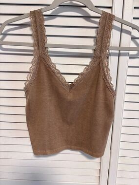 American Eagle Outfitters Ribbed Lace-Trim Cropped Camisole in Tan